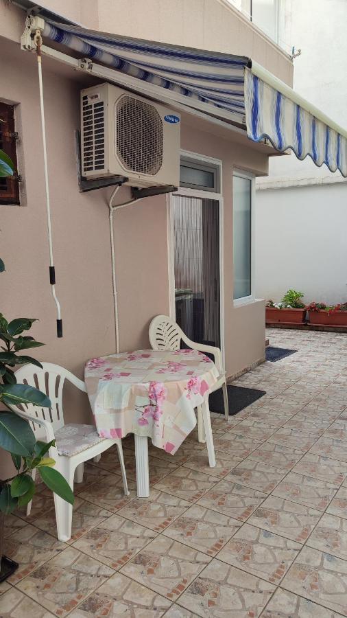 Apartments Familia ブドヴァ エクステリア 写真