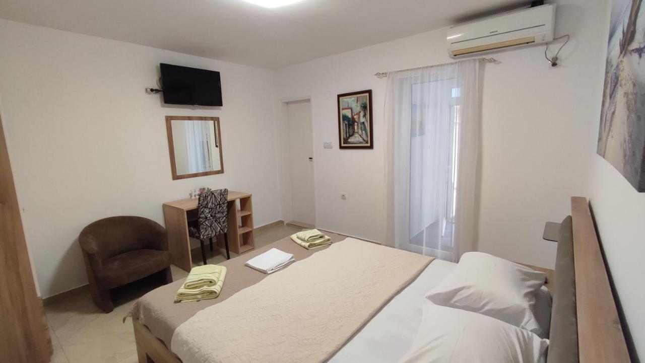 Apartments Familia ブドヴァ エクステリア 写真