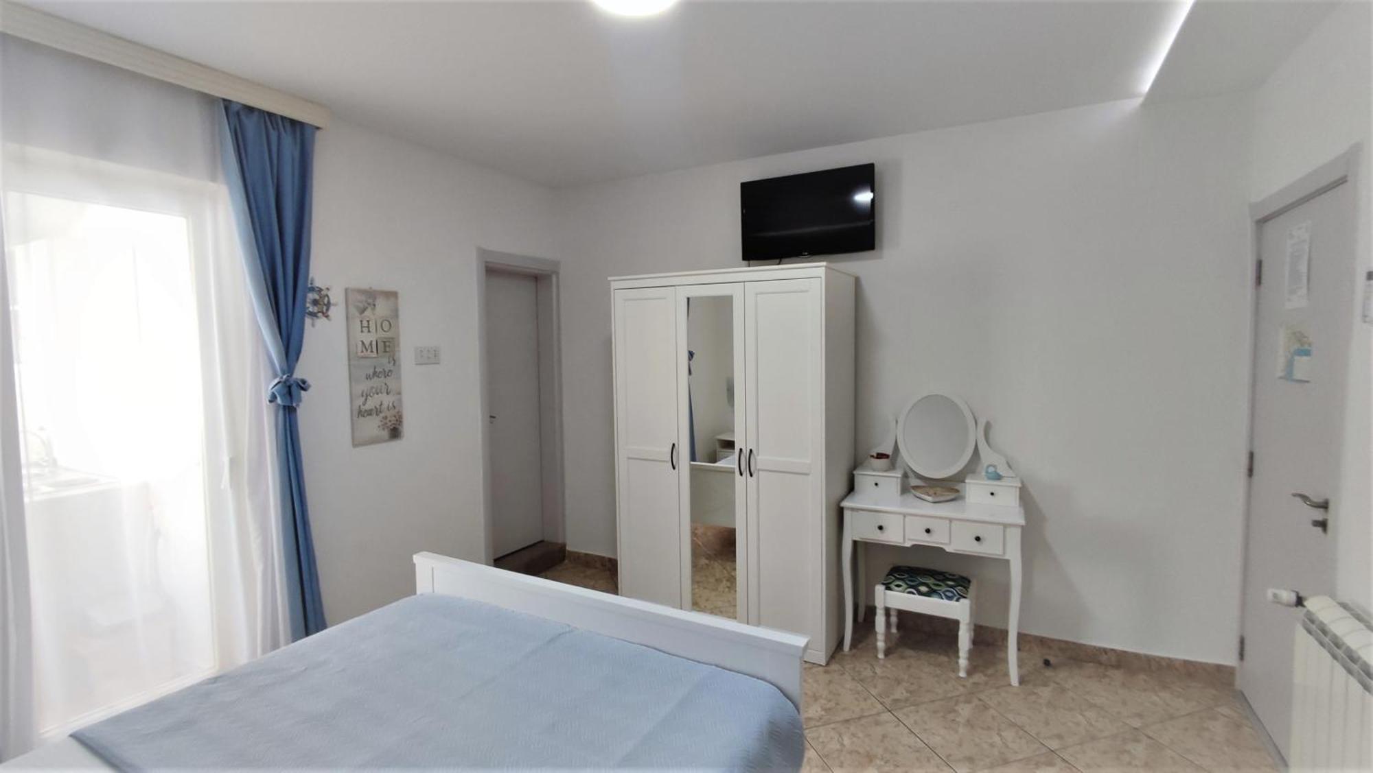 Apartments Familia ブドヴァ エクステリア 写真